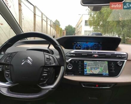 Белый Ситроен Гранд С4 Пикассо, объемом двигателя 2 л и пробегом 251 тыс. км за 13500 $, фото 20 на Automoto.ua