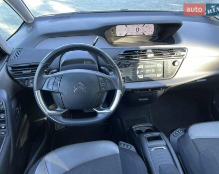 Ситроен Гранд С4 Пикассо 2015 в Дубно на Automoto.ua Белый Ситроен Гранд С4 Пикассо, объемом двигателя 1.6 л и пробегом 199 тыс. км за 11800 $, фото 34 на Automoto.ua