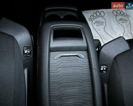 Белый Ситроен Гранд С4 Пикассо, объемом двигателя 2 л и пробегом 203 тыс. км за 13750 $, фото 73 на Automoto.ua