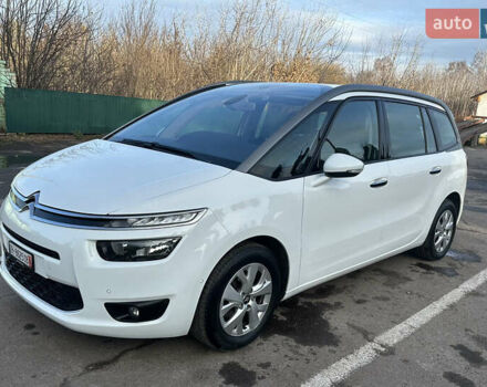 Белый Ситроен Гранд С4 Пикассо, объемом двигателя 1.6 л и пробегом 214 тыс. км за 12300 $, фото 1 на Automoto.ua