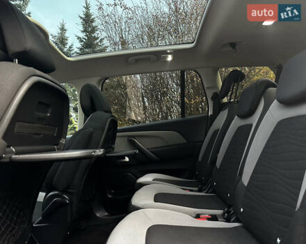 Белый Ситроен Гранд С4 Пикассо, объемом двигателя 2 л и пробегом 203 тыс. км за 13750 $, фото 54 на Automoto.ua