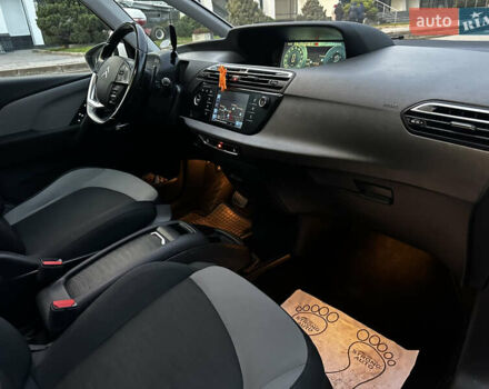 Белый Ситроен Гранд С4 Пикассо, объемом двигателя 2 л и пробегом 203 тыс. км за 13750 $, фото 57 на Automoto.ua