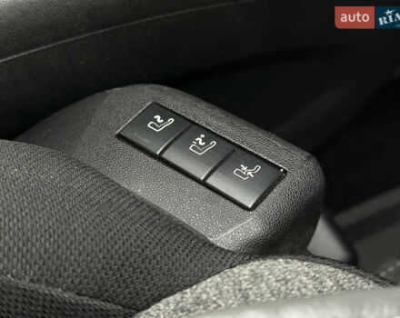 Белый Ситроен Гранд С4 Пикассо, объемом двигателя 1.6 л и пробегом 259 тыс. км за 12600 $, фото 30 на Automoto.ua