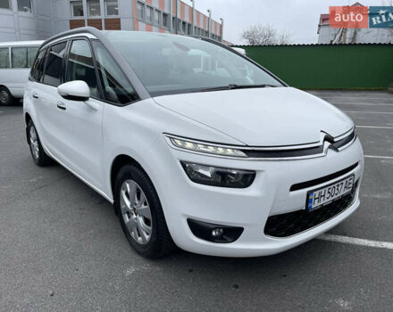 Білий Сітроен Гранд С4 Пікассо, об'ємом двигуна 1.6 л та пробігом 154 тис. км за 11500 $, фото 5 на Automoto.ua