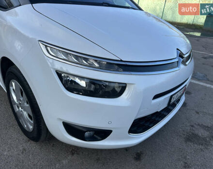 Белый Ситроен Гранд С4 Пикассо, объемом двигателя 1.6 л и пробегом 214 тыс. км за 12300 $, фото 27 на Automoto.ua