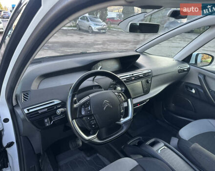 Белый Ситроен Гранд С4 Пикассо, объемом двигателя 1.6 л и пробегом 214 тыс. км за 12300 $, фото 37 на Automoto.ua