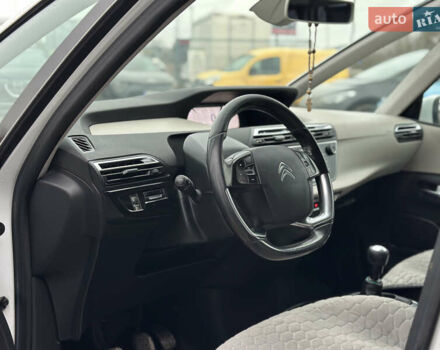 Белый Ситроен Гранд С4 Пикассо, объемом двигателя 1.6 л и пробегом 259 тыс. км за 12600 $, фото 21 на Automoto.ua