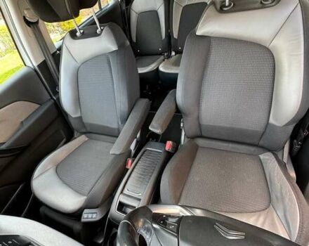 Белый Ситроен Гранд С4 Пикассо, объемом двигателя 1.6 л и пробегом 260 тыс. км за 12250 $, фото 26 на Automoto.ua