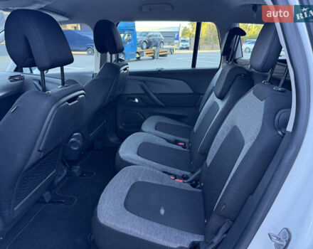 Белый Ситроен Гранд С4 Пикассо, объемом двигателя 1.5 л и пробегом 154 тыс. км за 11850 $, фото 32 на Automoto.ua