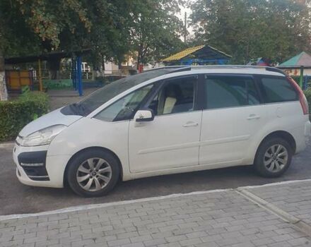 Белый Ситроен Гранд С4 Пикассо, объемом двигателя 1.6 л и пробегом 275 тыс. км за 6750 $, фото 1 на Automoto.ua