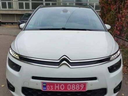 Белый Ситроен Гранд С4 Пикассо, объемом двигателя 2 л и пробегом 251 тыс. км за 13500 $, фото 1 на Automoto.ua