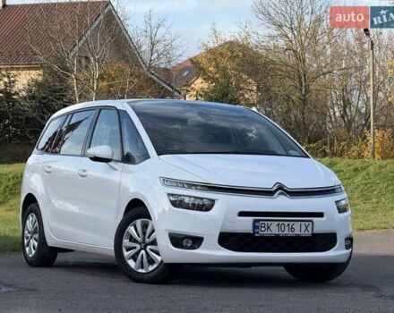 Сітроен Гранд С4 Пікассо 2015 у Дубно на Automoto.ua Білий Сітроен Гранд С4 Пікассо, об'ємом двигуна 1.6 л та пробігом 199 тис. км за 11800 $, фото 1 на Automoto.ua