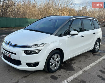 Белый Ситроен Гранд С4 Пикассо, объемом двигателя 1.6 л и пробегом 214 тыс. км за 12300 $, фото 1 на Automoto.ua