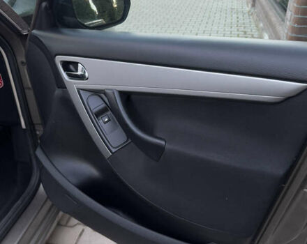 Бежевый Ситроен Гранд С4 Пикассо, объемом двигателя 1.6 л и пробегом 230 тыс. км за 7500 $, фото 24 на Automoto.ua