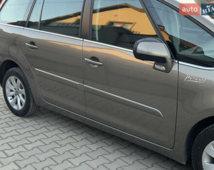 Бежевый Ситроен Гранд С4 Пикассо, объемом двигателя 1.6 л и пробегом 230 тыс. км за 7500 $, фото 6 на Automoto.ua