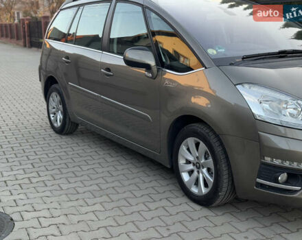 Бежевый Ситроен Гранд С4 Пикассо, объемом двигателя 1.6 л и пробегом 230 тыс. км за 7500 $, фото 5 на Automoto.ua