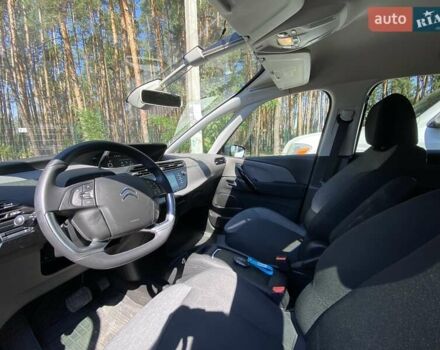 Бежевий Сітроен Гранд С4 Пікассо, об'ємом двигуна 1.6 л та пробігом 297 тис. км за 12000 $, фото 14 на Automoto.ua