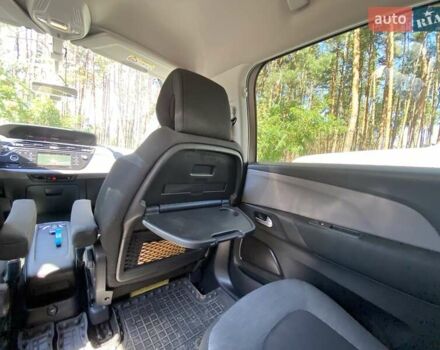 Бежевий Сітроен Гранд С4 Пікассо, об'ємом двигуна 1.6 л та пробігом 297 тис. км за 12000 $, фото 6 на Automoto.ua