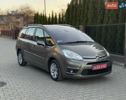 Бежевый Ситроен Гранд С4 Пикассо, объемом двигателя 1.6 л и пробегом 230 тыс. км за 7500 $, фото 1 на Automoto.ua