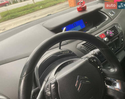 Черный Ситроен Гранд С4 Пикассо, объемом двигателя 2 л и пробегом 120 тыс. км за 6250 $, фото 28 на Automoto.ua