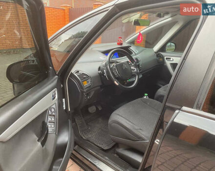 Черный Ситроен Гранд С4 Пикассо, объемом двигателя 2 л и пробегом 120 тыс. км за 6250 $, фото 24 на Automoto.ua