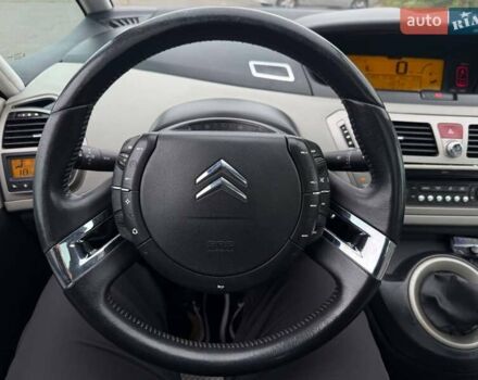 Черный Ситроен Гранд С4 Пикассо, объемом двигателя 1.7 л и пробегом 210 тыс. км за 7500 $, фото 50 на Automoto.ua