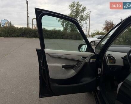 Черный Ситроен Гранд С4 Пикассо, объемом двигателя 1.7 л и пробегом 210 тыс. км за 7500 $, фото 35 на Automoto.ua