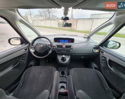 Черный Ситроен Гранд С4 Пикассо, объемом двигателя 1.75 л и пробегом 100 тыс. км за 4500 $, фото 44 на Automoto.ua