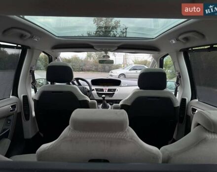 Черный Ситроен Гранд С4 Пикассо, объемом двигателя 1.7 л и пробегом 210 тыс. км за 7500 $, фото 31 на Automoto.ua