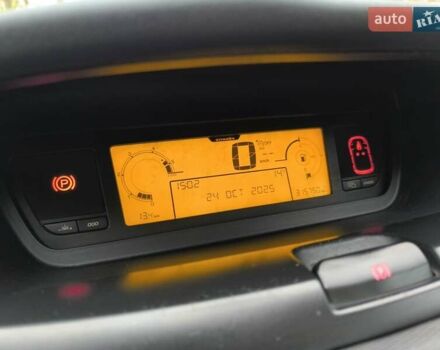 Сітроен Гранд С4 Пікассо 2009 у Києві на Automoto.ua Чорний Сітроен Гранд С4 Пікассо, об'ємом двигуна 1.6 л та пробігом 315 тис. км за 4800 $, фото 16 на Automoto.ua