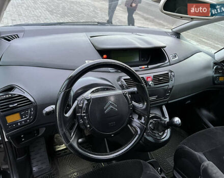 Черный Ситроен Гранд С4 Пикассо, объемом двигателя 1.6 л и пробегом 251 тыс. км за 6650 $, фото 14 на Automoto.ua