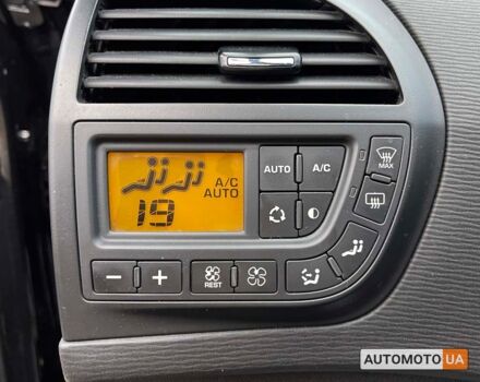 Чорний Сітроен Гранд С4 Пікассо, об'ємом двигуна 1.6 л та пробігом 230 тис. км за 8000 $, фото 15 на Automoto.ua