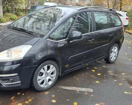 Черный Ситроен Гранд С4 Пикассо, объемом двигателя 1.6 л и пробегом 320 тыс. км за 8000 $, фото 1 на Automoto.ua