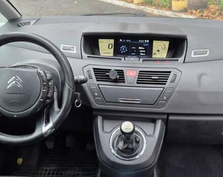 Черный Ситроен Гранд С4 Пикассо, объемом двигателя 1.6 л и пробегом 320 тыс. км за 8000 $, фото 5 на Automoto.ua