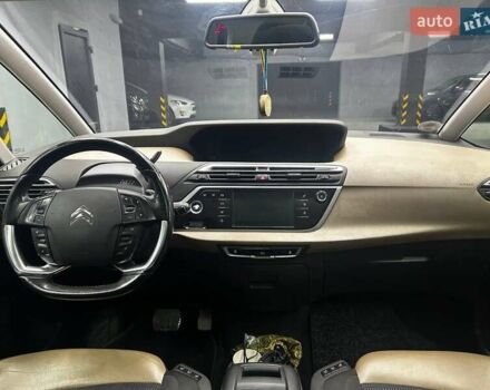Черный Ситроен Гранд С4 Пикассо, объемом двигателя 1.56 л и пробегом 240 тыс. км за 10500 $, фото 8 на Automoto.ua
