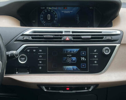 Чорний Сітроен Гранд С4 Пікассо, об'ємом двигуна 2 л та пробігом 173 тис. км за 13300 $, фото 56 на Automoto.ua