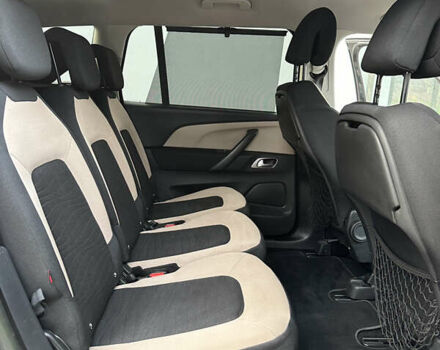 Черный Ситроен Гранд С4 Пикассо, объемом двигателя 2 л и пробегом 235 тыс. км за 12550 $, фото 28 на Automoto.ua