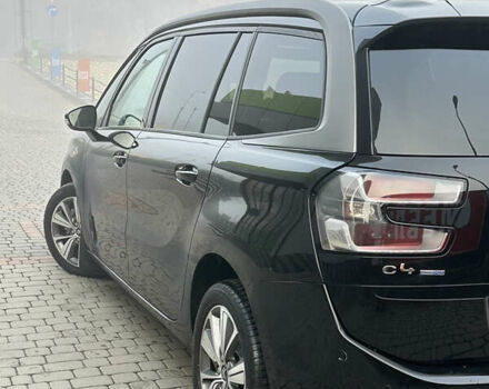 Черный Ситроен Гранд С4 Пикассо, объемом двигателя 2 л и пробегом 235 тыс. км за 12550 $, фото 4 на Automoto.ua