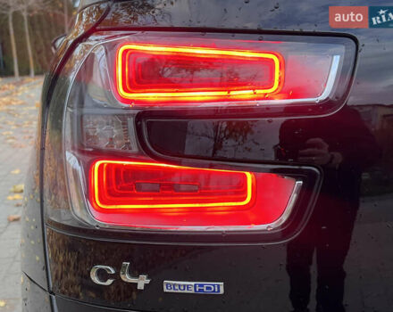 Сітроен Гранд С4 Пікассо 2015 у Львові на Automoto.ua Чорний Сітроен Гранд С4 Пікассо, об'ємом двигуна 1.6 л та пробігом 213 тис. км за 12300 $, фото 45 на Automoto.ua