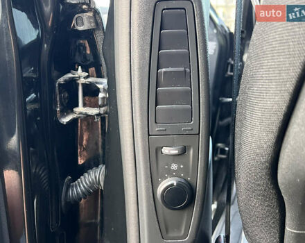 Сітроен Гранд С4 Пікассо 2015 у Львові на Automoto.ua Чорний Сітроен Гранд С4 Пікассо, об'ємом двигуна 1.6 л та пробігом 213 тис. км за 12300 $, фото 75 на Automoto.ua