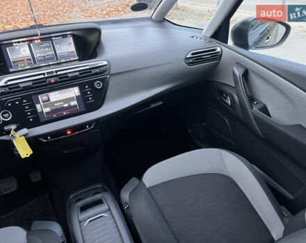 Сітроен Гранд С4 Пікассо 2015 у Львові на Automoto.ua Чорний Сітроен Гранд С4 Пікассо, об'ємом двигуна 1.6 л та пробігом 213 тис. км за 12300 $, фото 68 на Automoto.ua