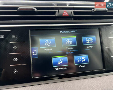 Чорний Сітроен Гранд С4 Пікассо, об'ємом двигуна 2 л та пробігом 240 тис. км за 13600 $, фото 100 на Automoto.ua