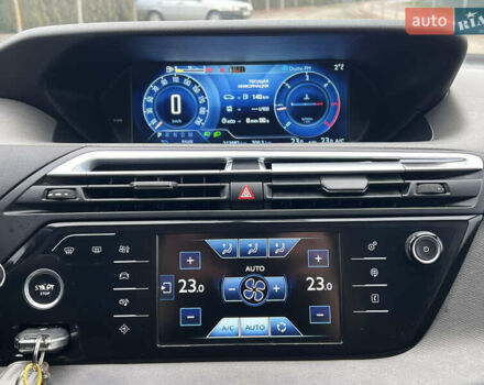 Черный Ситроен Гранд С4 Пикассо, объемом двигателя 1.6 л и пробегом 213 тыс. км за 12100 $, фото 47 на Automoto.ua