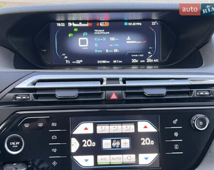 Сітроен Гранд С4 Пікассо 2015 у Львові на Automoto.ua Чорний Сітроен Гранд С4 Пікассо, об'ємом двигуна 1.6 л та пробігом 213 тис. км за 12300 $, фото 82 на Automoto.ua