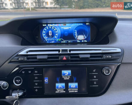 Сітроен Гранд С4 Пікассо 2015 у Львові на Automoto.ua Чорний Сітроен Гранд С4 Пікассо, об'ємом двигуна 1.6 л та пробігом 213 тис. км за 12300 $, фото 78 на Automoto.ua