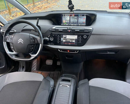 Сітроен Гранд С4 Пікассо 2015 у Львові на Automoto.ua Чорний Сітроен Гранд С4 Пікассо, об'ємом двигуна 1.6 л та пробігом 213 тис. км за 12300 $, фото 55 на Automoto.ua