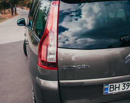 Коричневий Сітроен Гранд С4 Пікассо, об'ємом двигуна 2 л та пробігом 230 тис. км за 7100 $, фото 8 на Automoto.ua