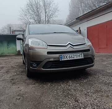 Коричневый Ситроен Гранд С4 Пикассо, объемом двигателя 1.6 л и пробегом 186 тыс. км за 4600 $, фото 7 на Automoto.ua