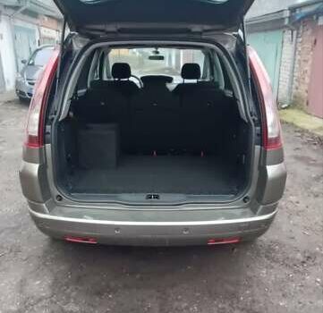 Коричневый Ситроен Гранд С4 Пикассо, объемом двигателя 1.6 л и пробегом 186 тыс. км за 4600 $, фото 11 на Automoto.ua