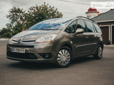 Коричневый Ситроен Гранд С4 Пикассо, объемом двигателя 2 л и пробегом 230 тыс. км за 7100 $, фото 1 на Automoto.ua